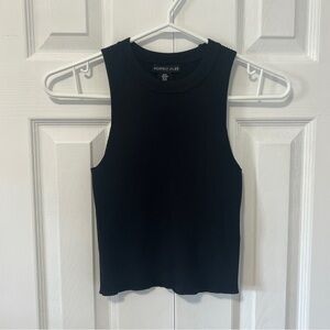 🚨 Last day Fri 🧳 Black Fitted Muscle Tee Sleeveless